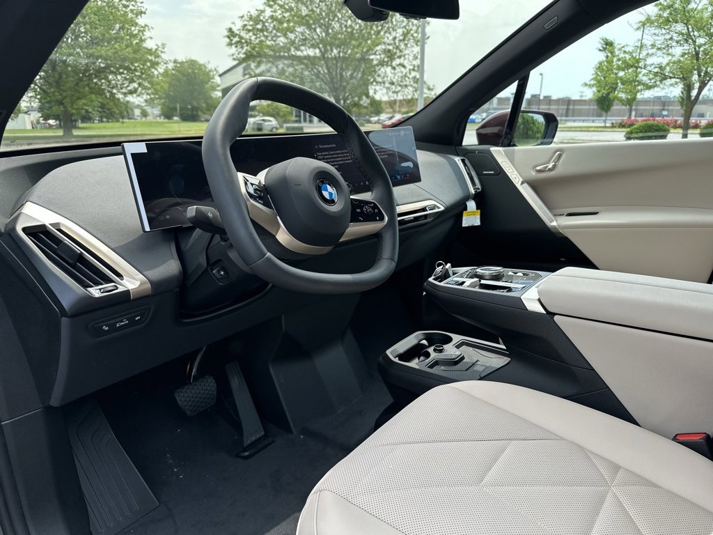 2026 Bmw iX iX xDrive60 photo 13
