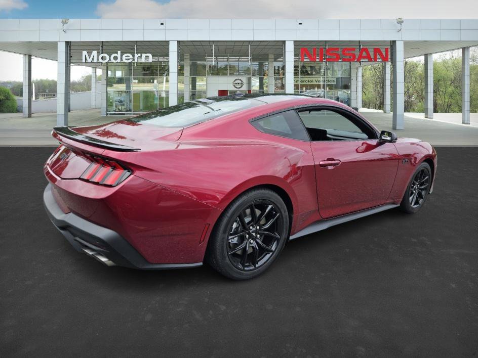 2025 Ford Mustang GT Premium photo 4