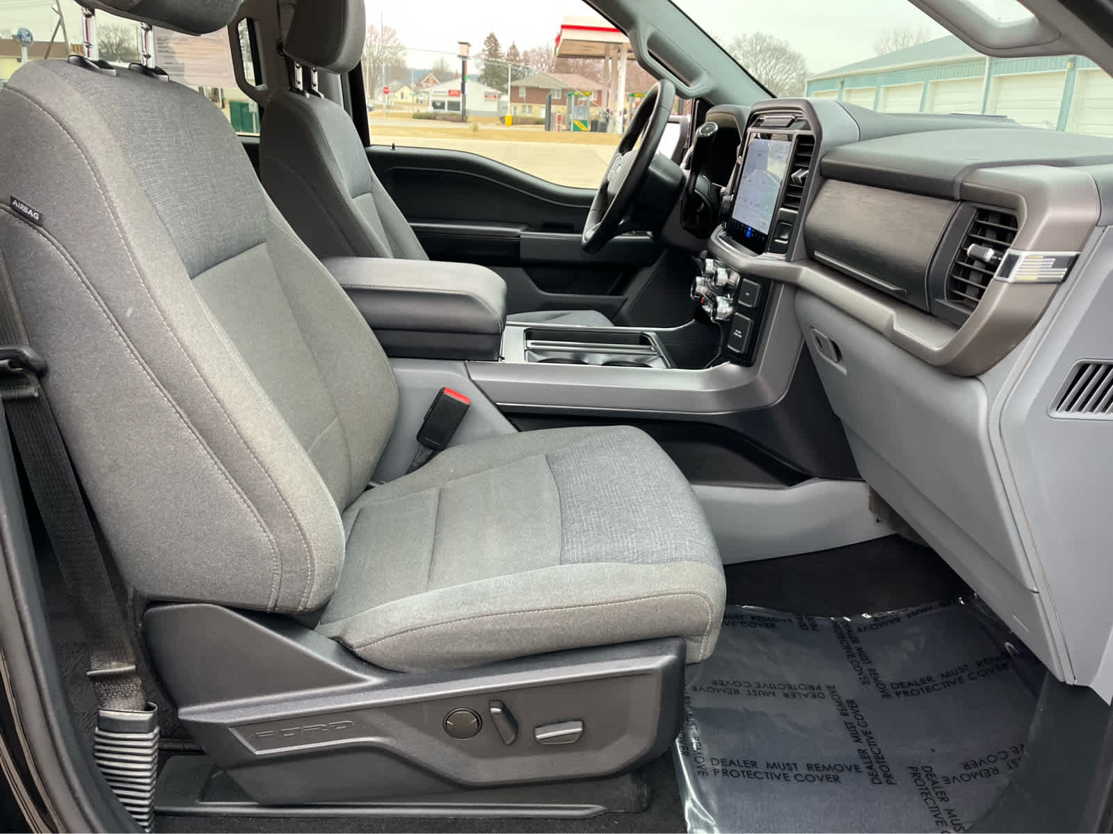 2024 Ford F-150 XLT photo 13