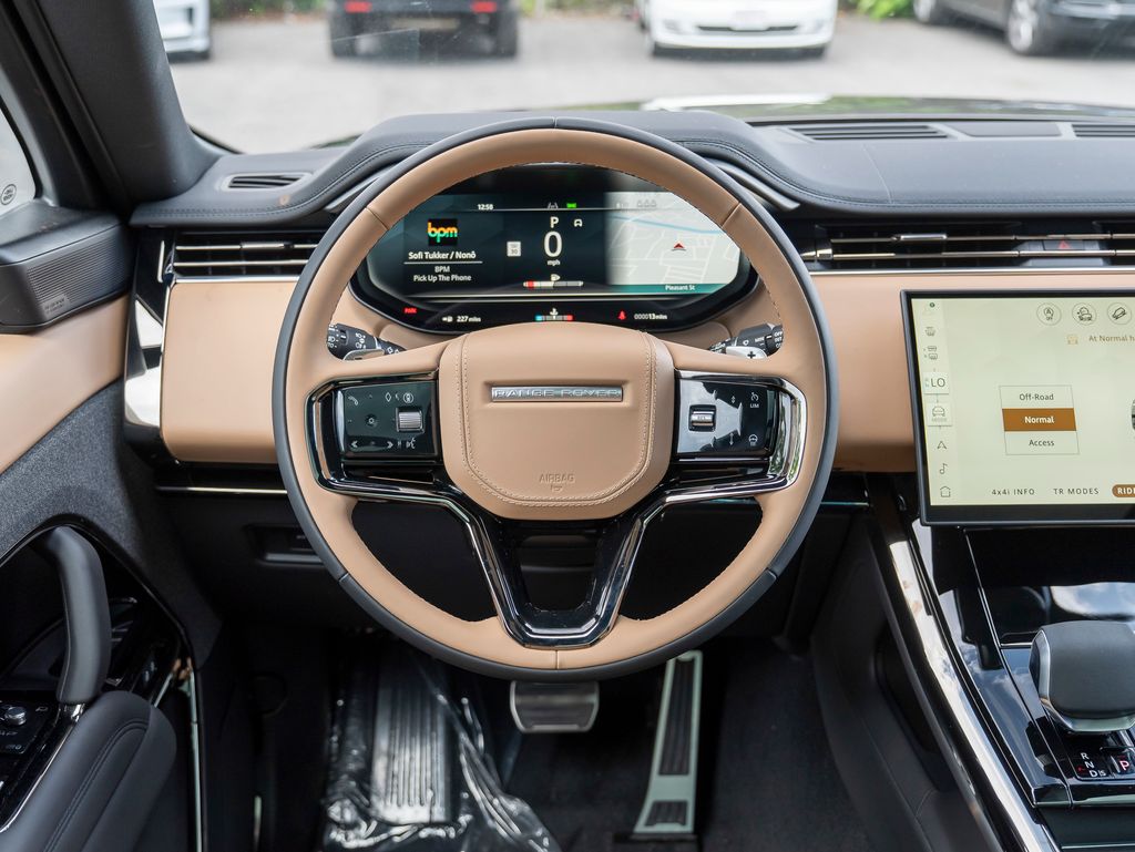 2025 Land Rover Range Rover Sport SE photo 4