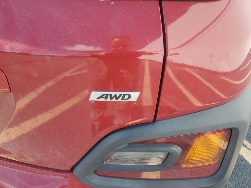 2021 Hyundai Kona SEL Plus photo 5