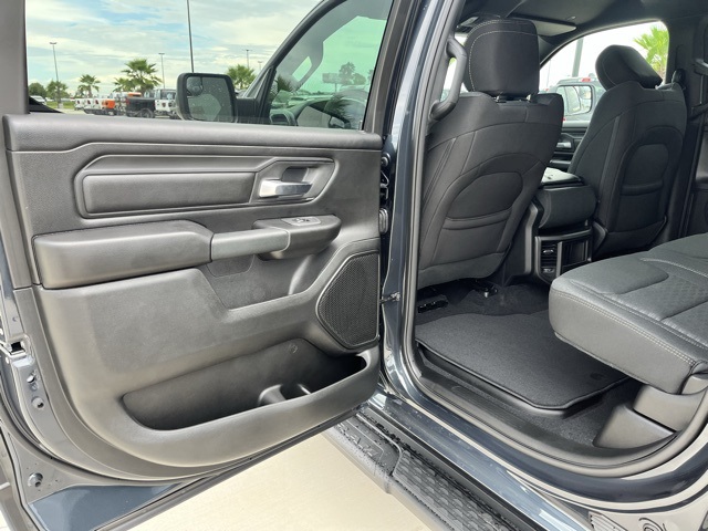 2025 Ram 1500 Tradesman photo 15