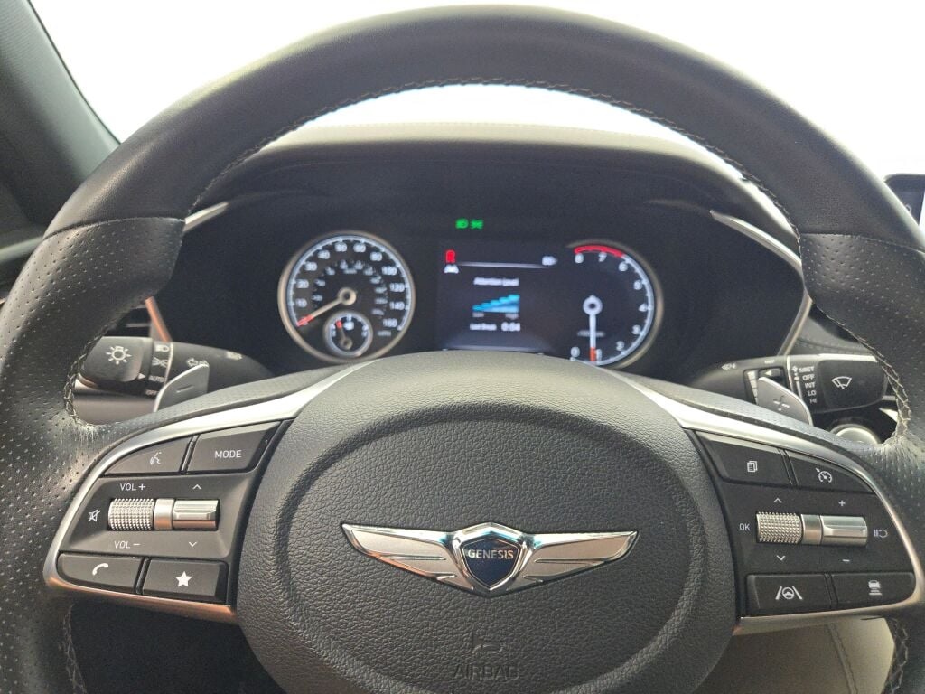 2022 Genesis G70 2.0T photo 28