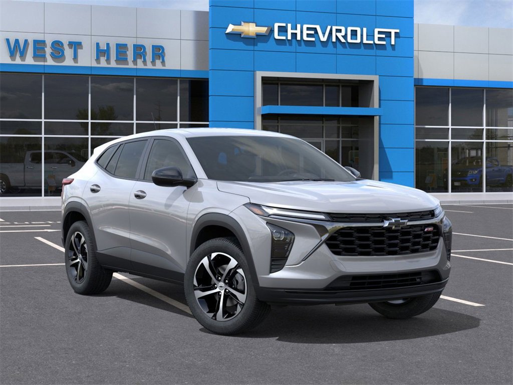 2025 Chevrolet Trax photo 2