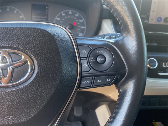 2023 Toyota Corolla Cross LE photo 22