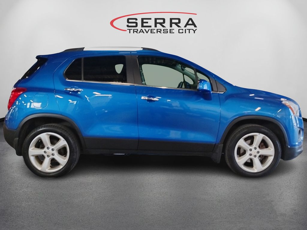 2016 Chevrolet Trax LTZ photo 4