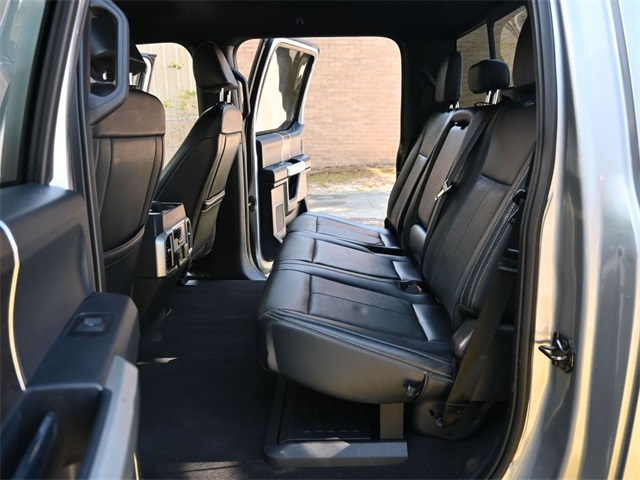 2022 Ford F-450 Lariat photo 4