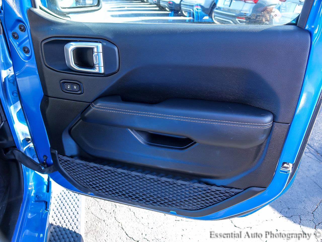 2022 JEEP WRANGLER - Image 23