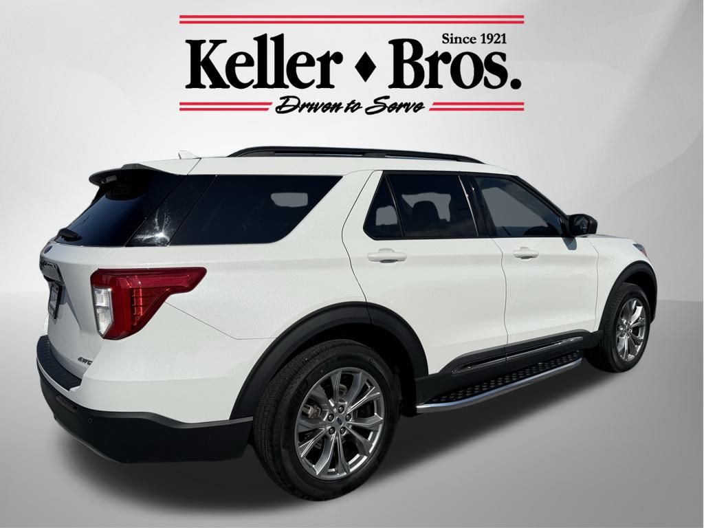 2023 Ford Explorer XLT photo 7