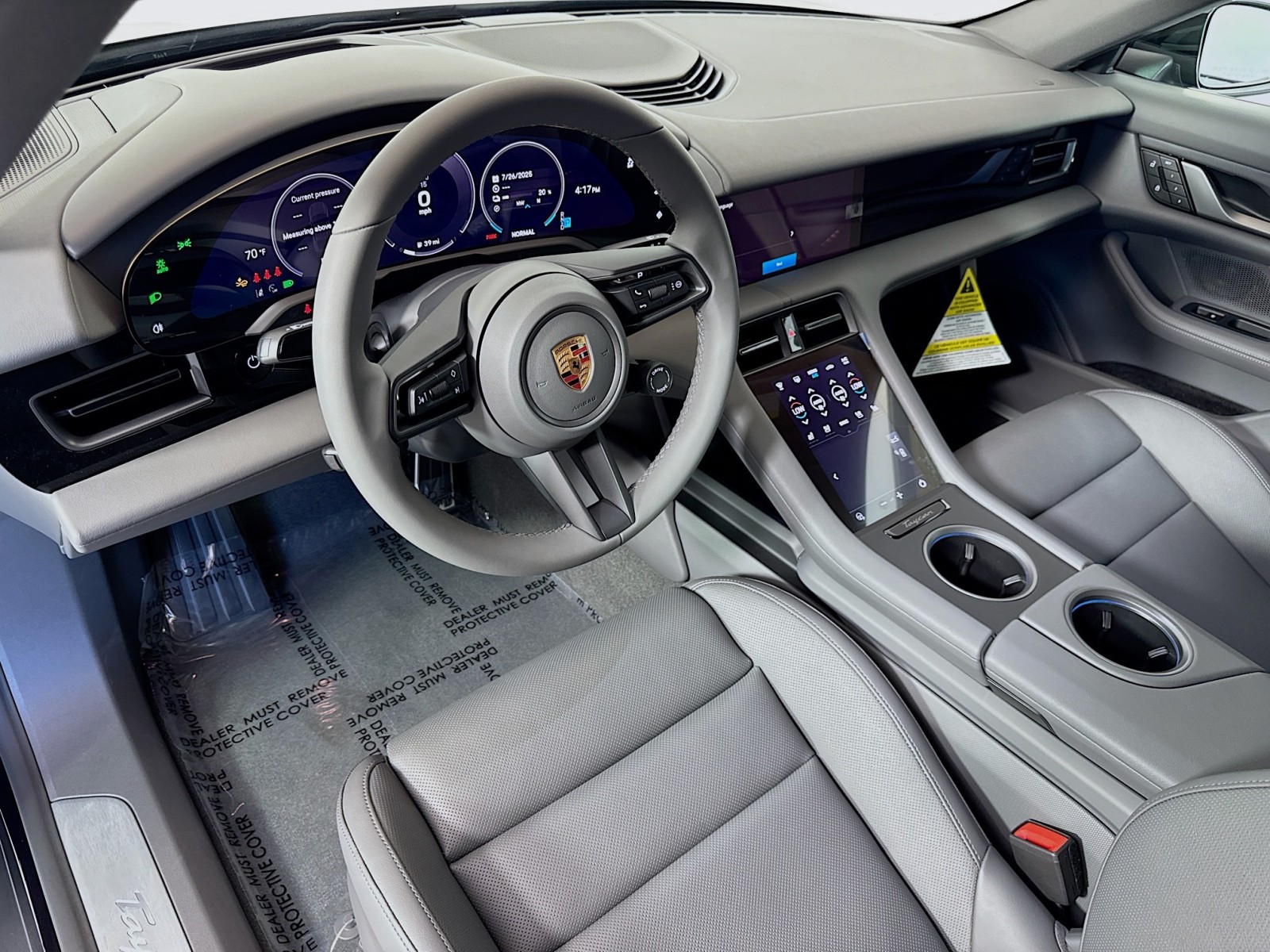 2025 Porsche Taycan 4 photo 4