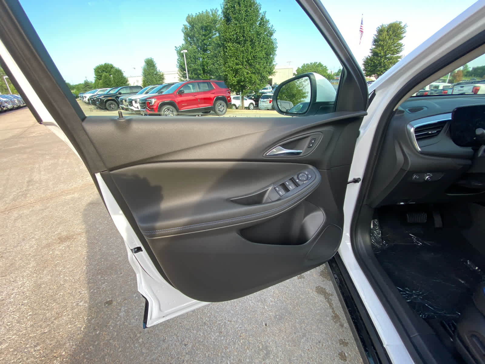 2026 Buick Encore GX Sport Touring photo 10