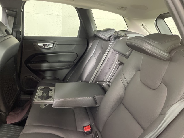 2024 Volvo XC60 photo 35