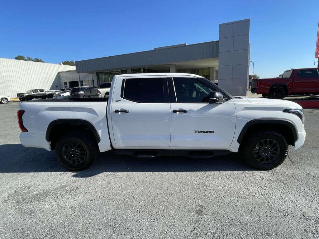 2024 Toyota Tundra SR5 photo 2