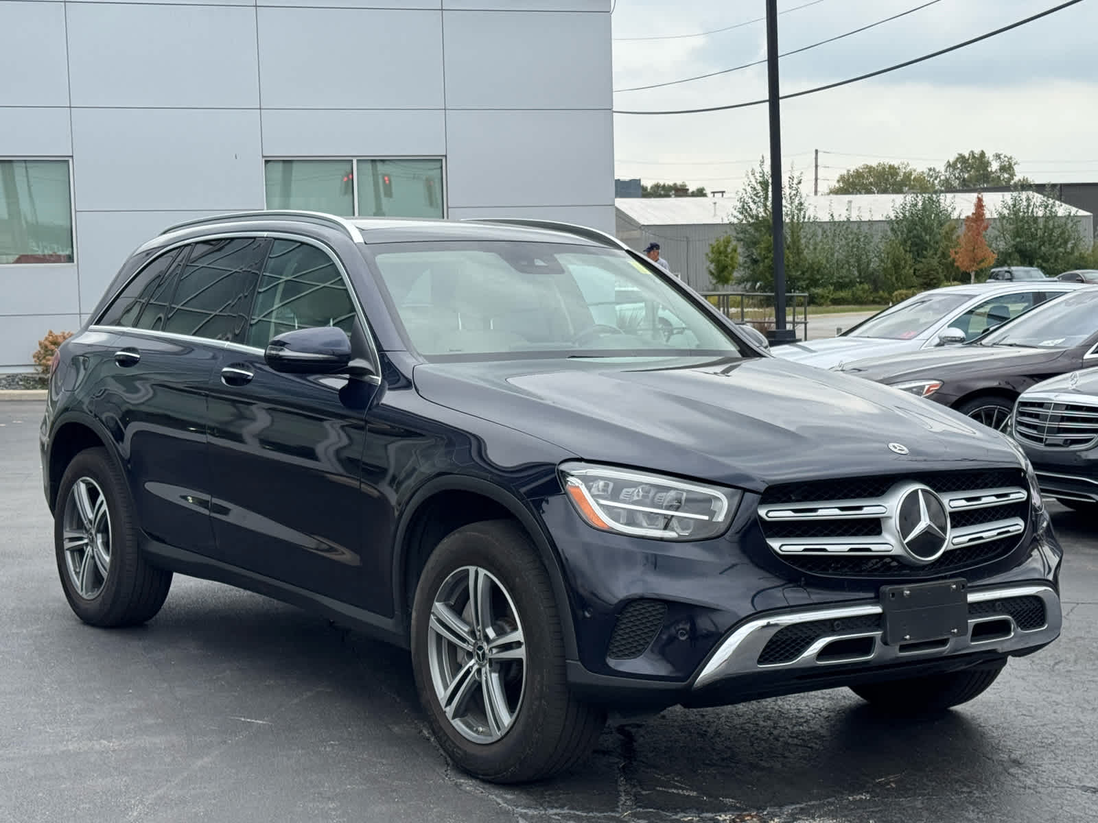 2022 Mercedes Benz GLC 300 4MATIC photo 3