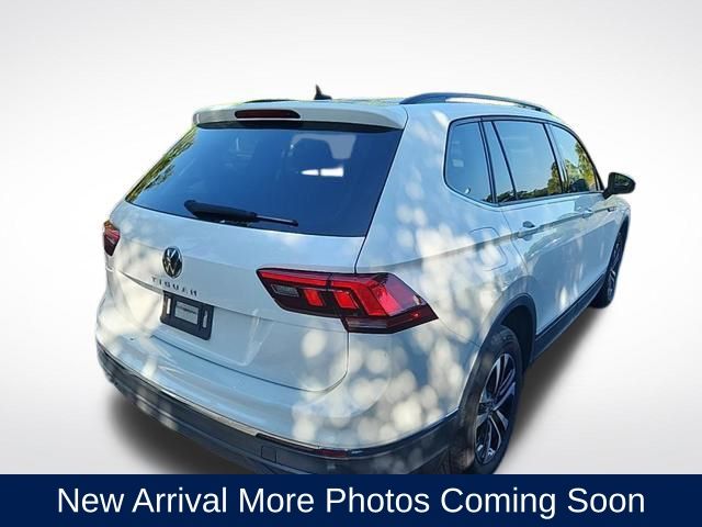 2022 Volkswagen Tiguan S photo 2
