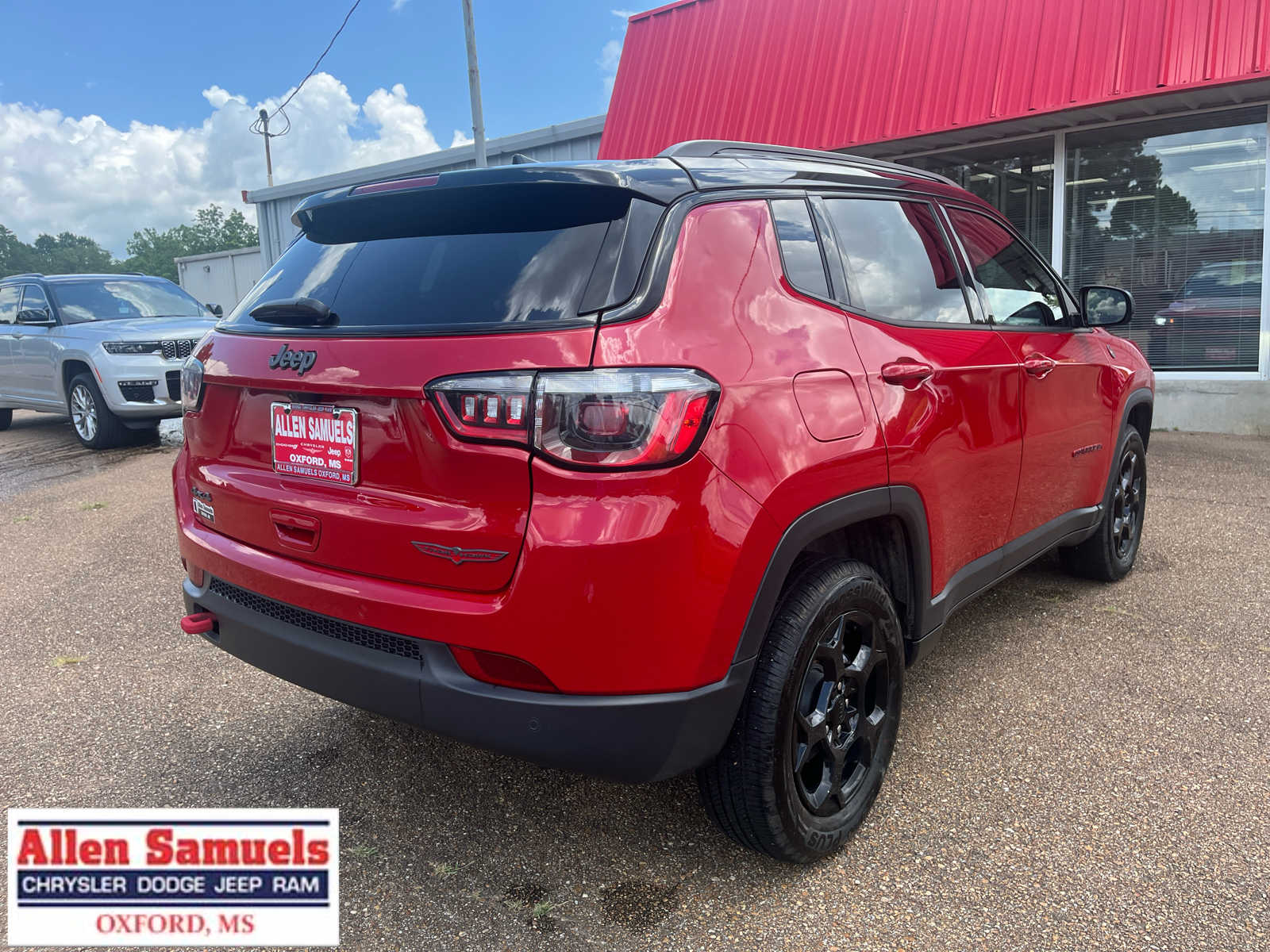 2023 Jeep Compass Trailhawk photo 3
