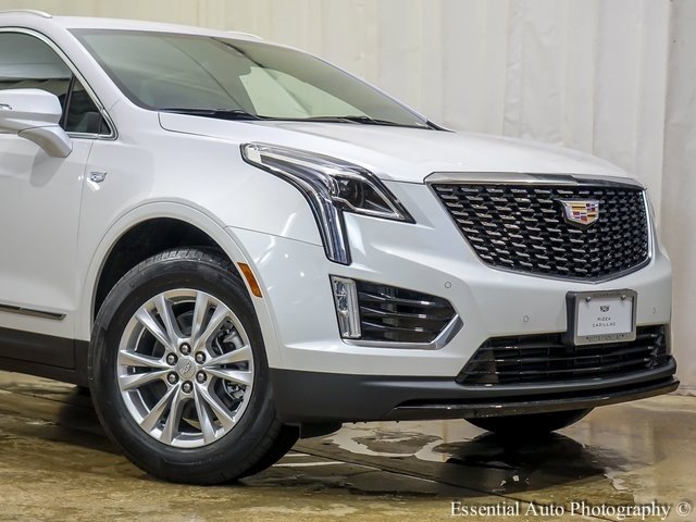 2025 Cadillac XT5 Luxury photo 2