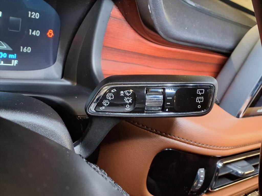 2023 Lincoln Aviator Grand Touring photo 9