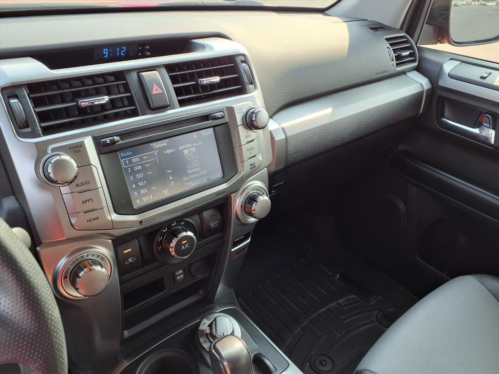 2016 Toyota 4Runner SR5 photo 7