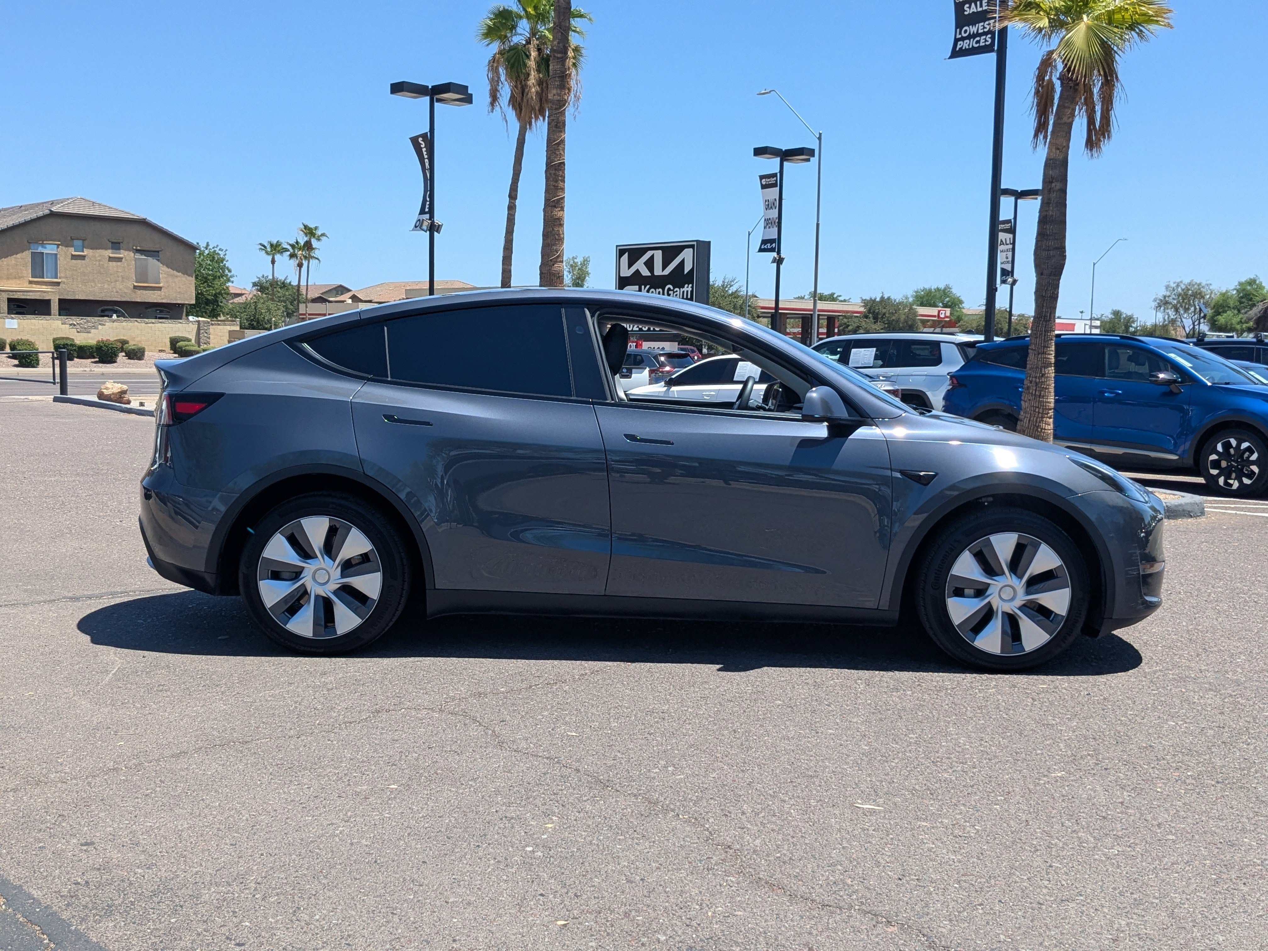 Used 2023 Tesla Model Y Long Range with VIN 7SAYGDEE4PF910291 for sale in Phoenix, AZ