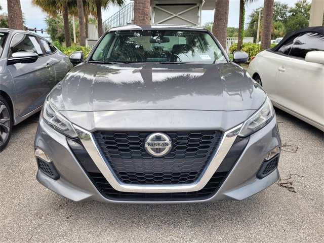 2022 Nissan Altima 2.5 SV photo 2