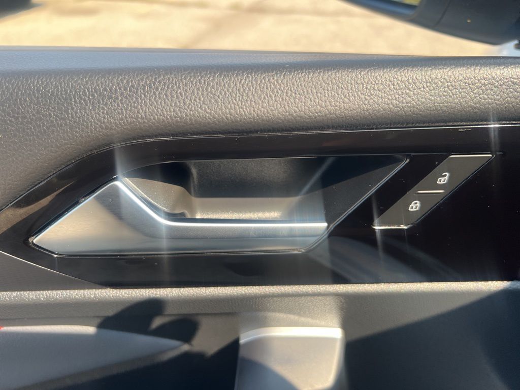 2025 Volkswagen Jetta GLI 2.0T Autobahn photo 40