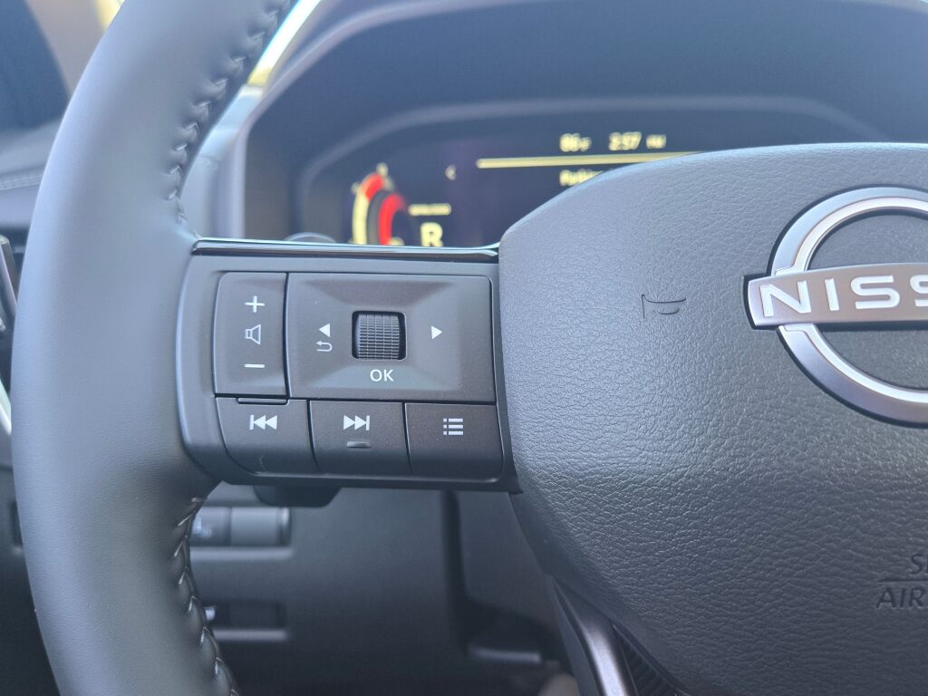 2026 Nissan Rogue Platinum photo 31