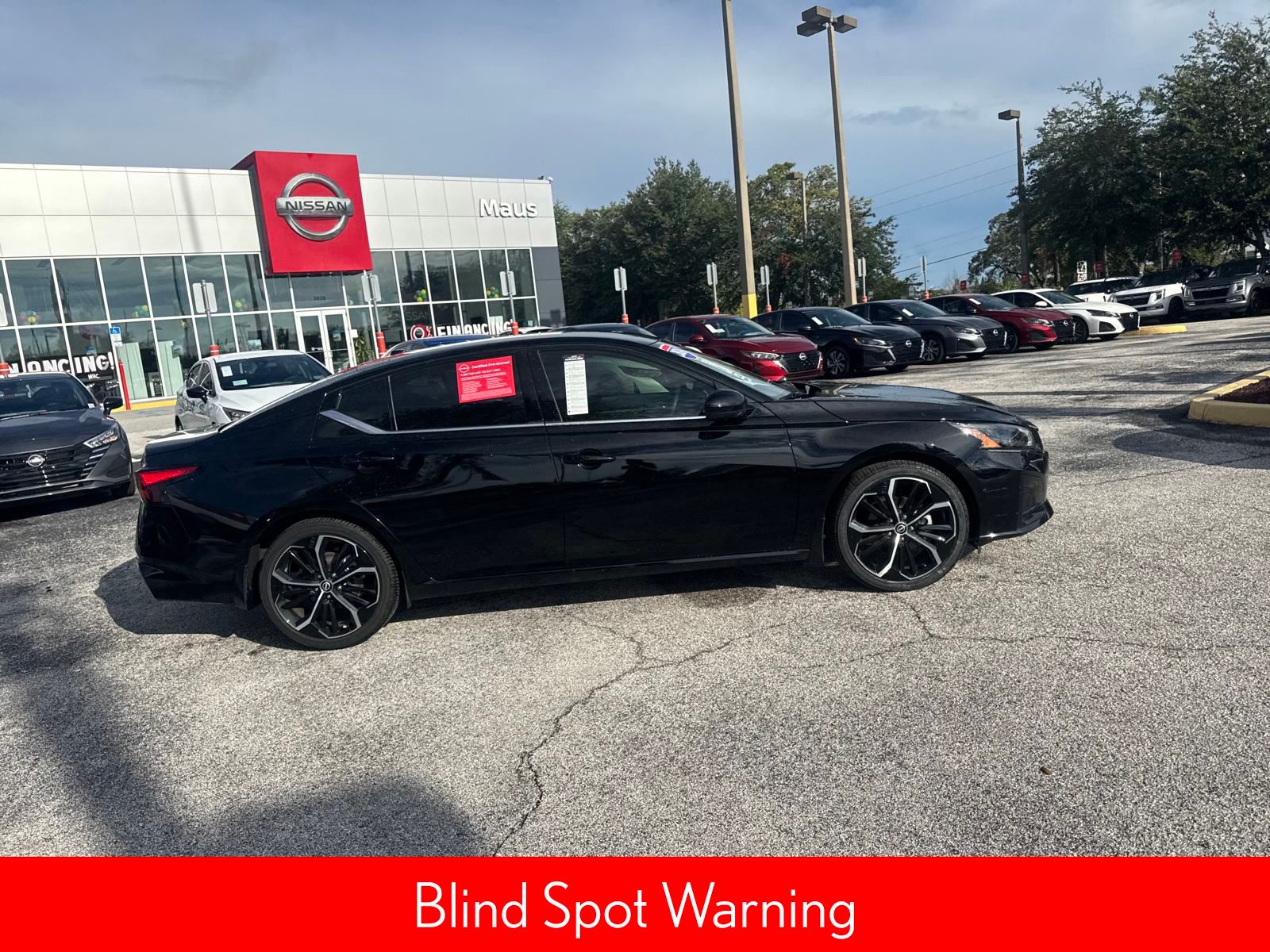2024 Nissan Altima 2.5 SR photo 4