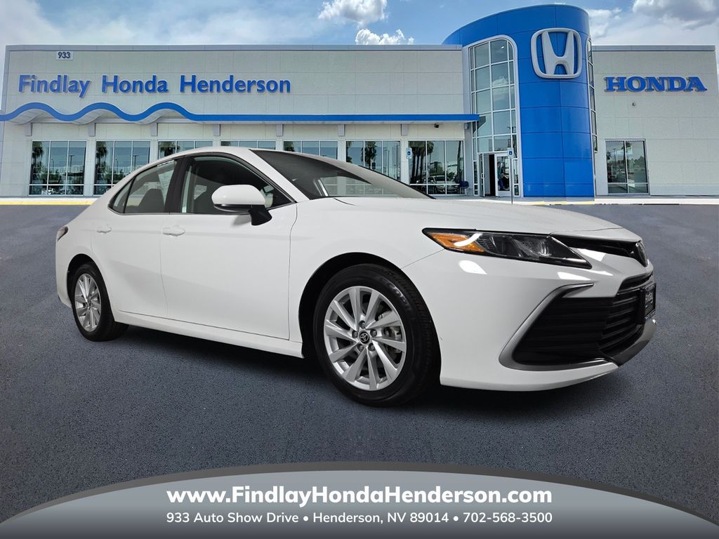 2024 Toyota Camry LE