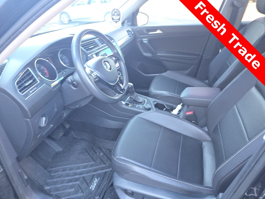 2021 Volkswagen Tiguan SE photo 3