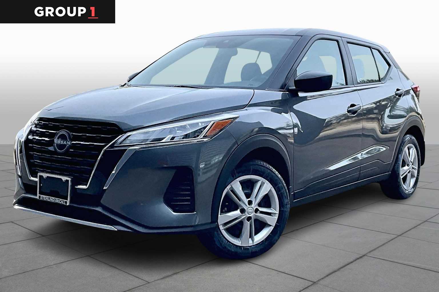 2025 Nissan KICKS PLAY Base's photo