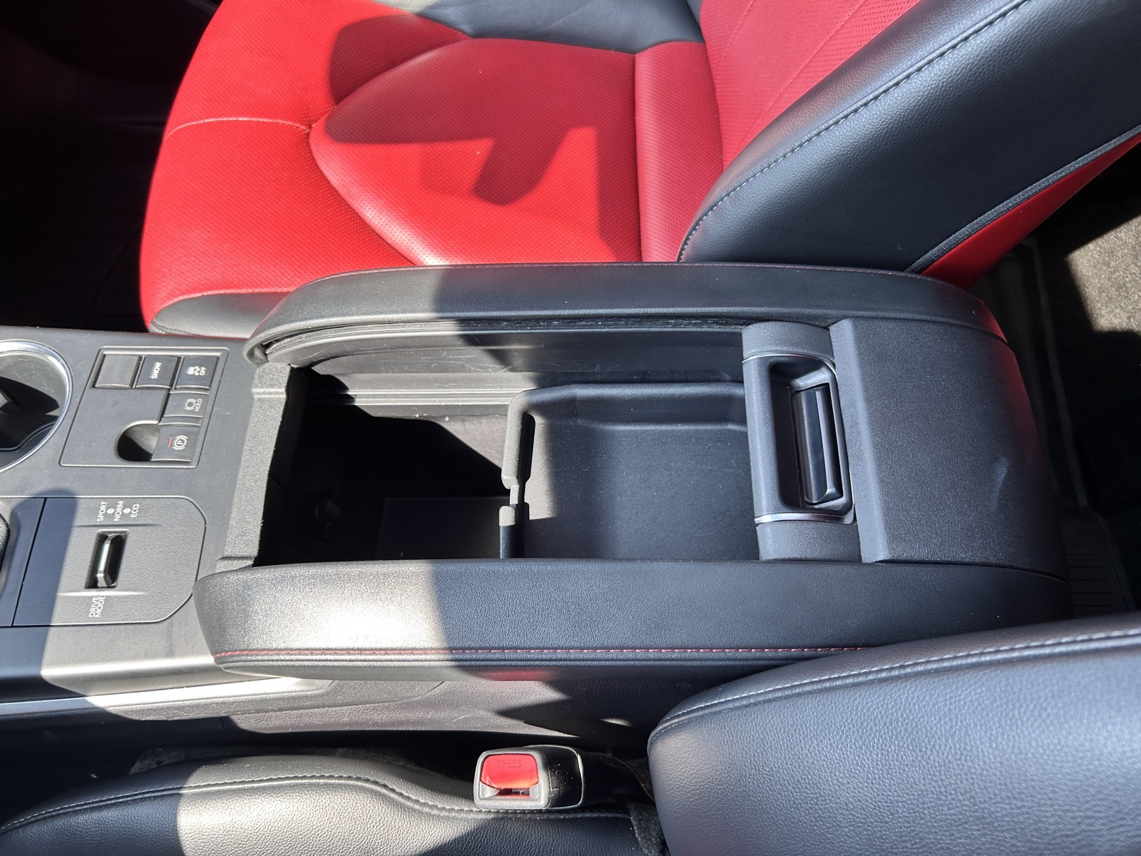 2023 Toyota Highlander XSE photo 42