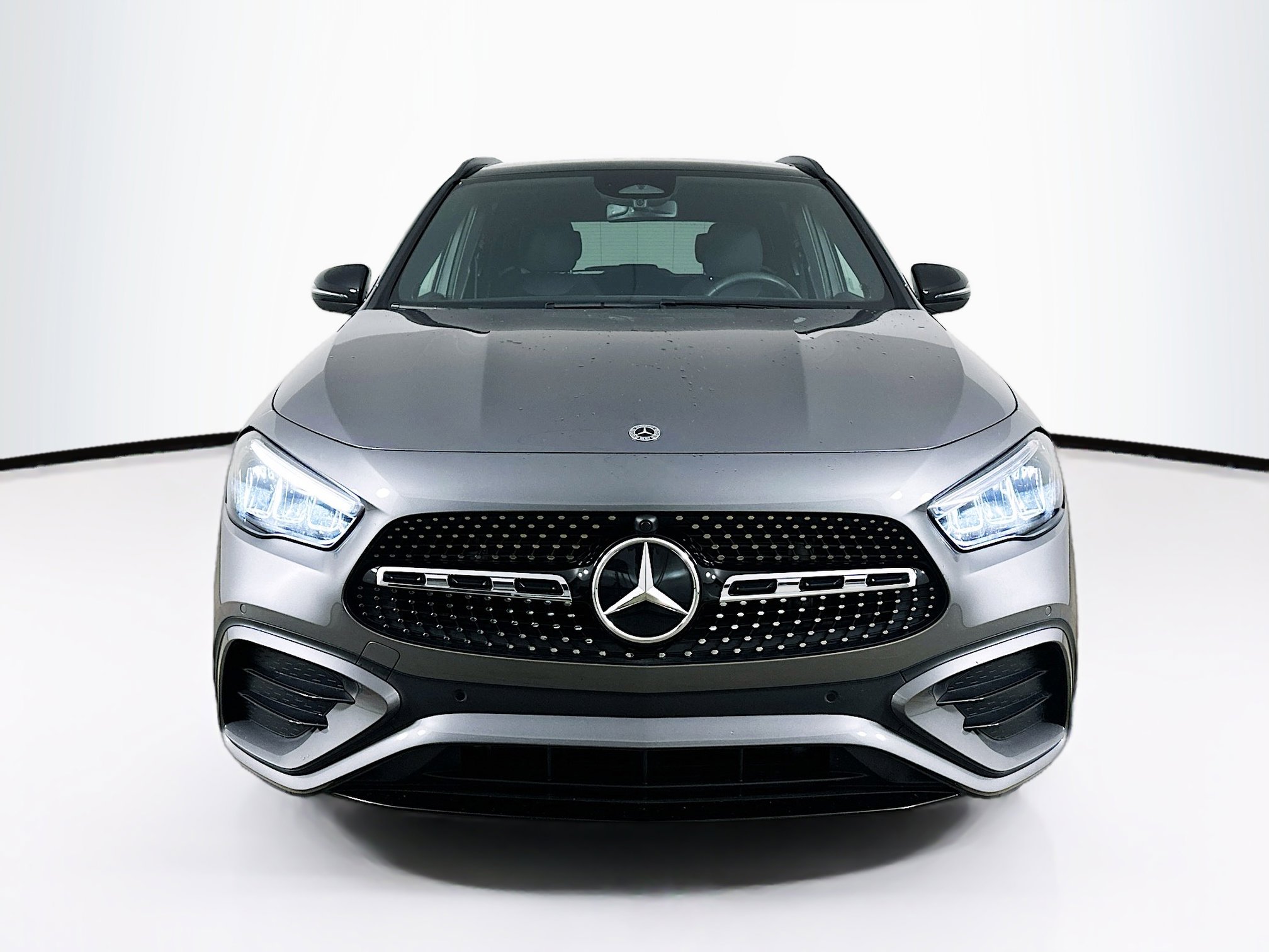 2024 Mercedes Benz GLA 250 4MATIC photo 2