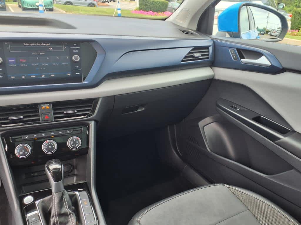 2023 Volkswagen Taos SE photo 12