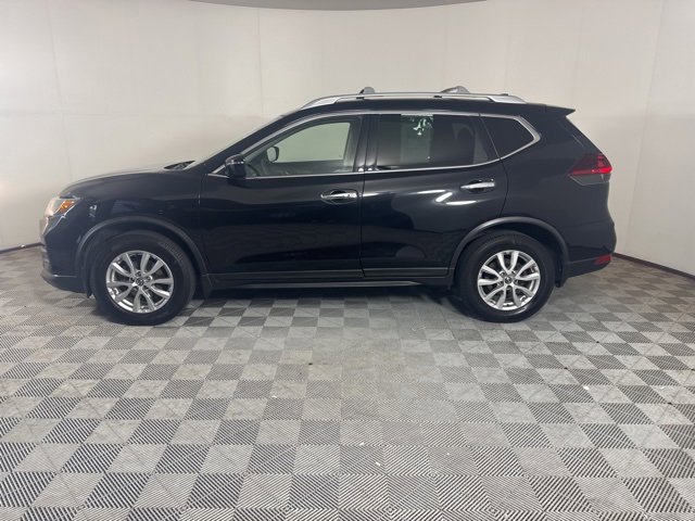 2020 Nissan Rogue SV photo 3