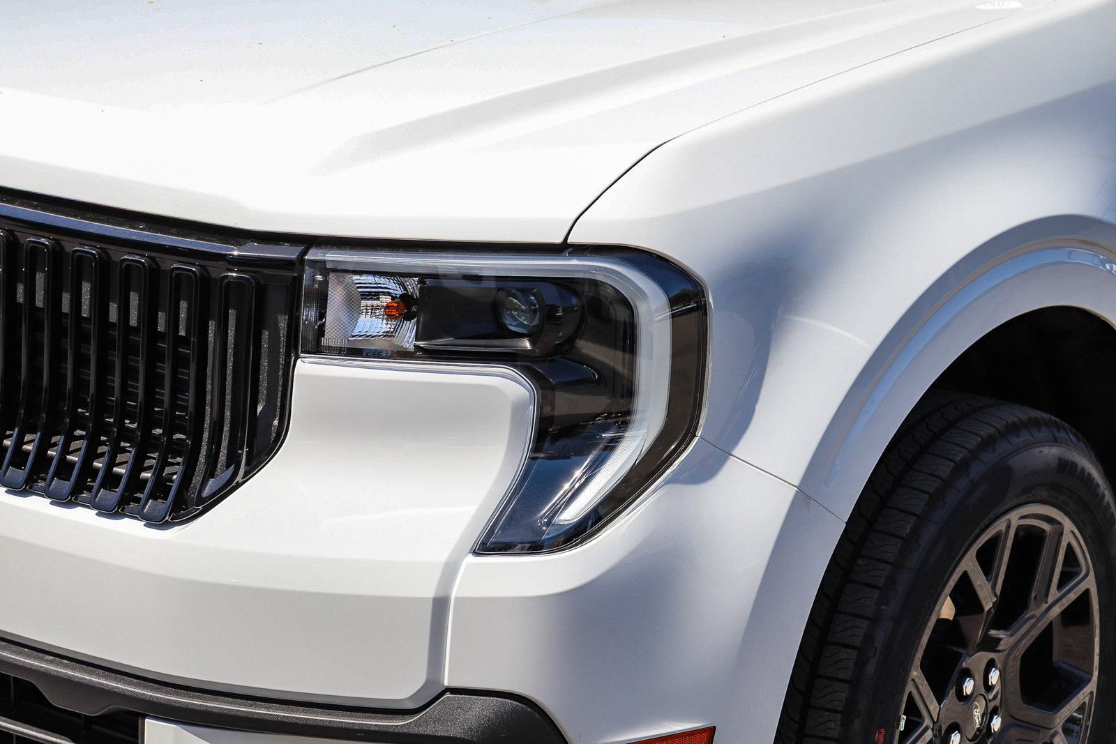 2025 Ford Maverick Lobo Standard
