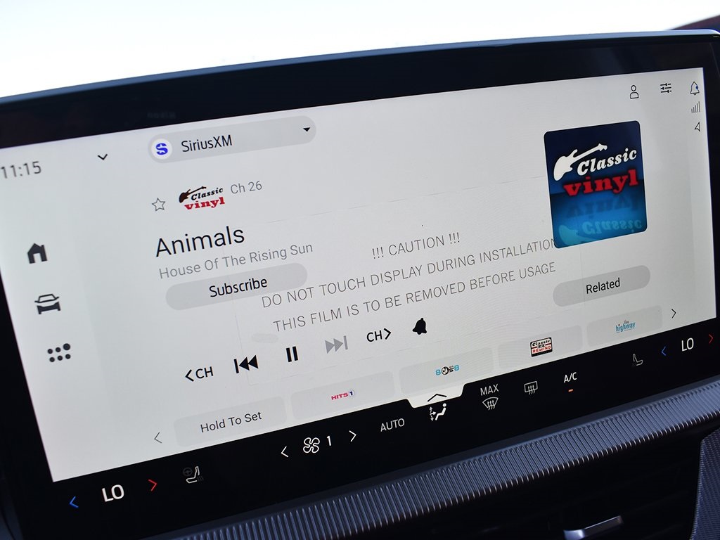 2025 Ford Explorer photo 19