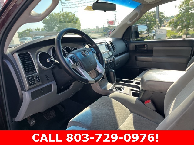 2016 Toyota Sequoia SR5 photo 5