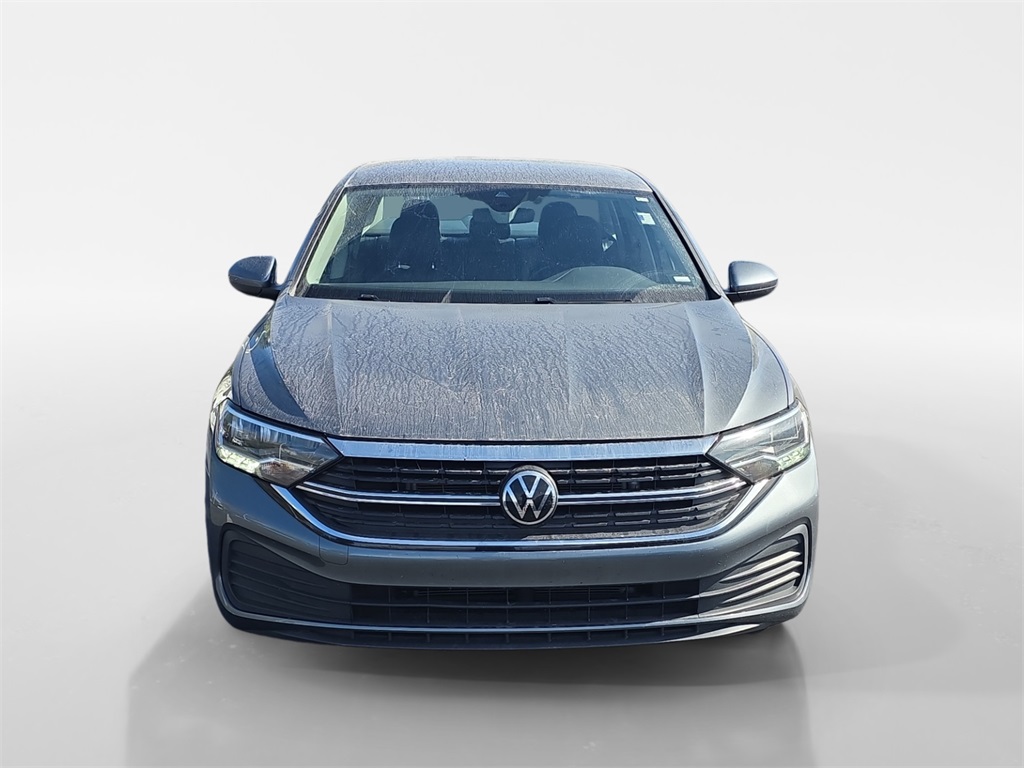 2024 Volkswagen Jetta SE photo 3
