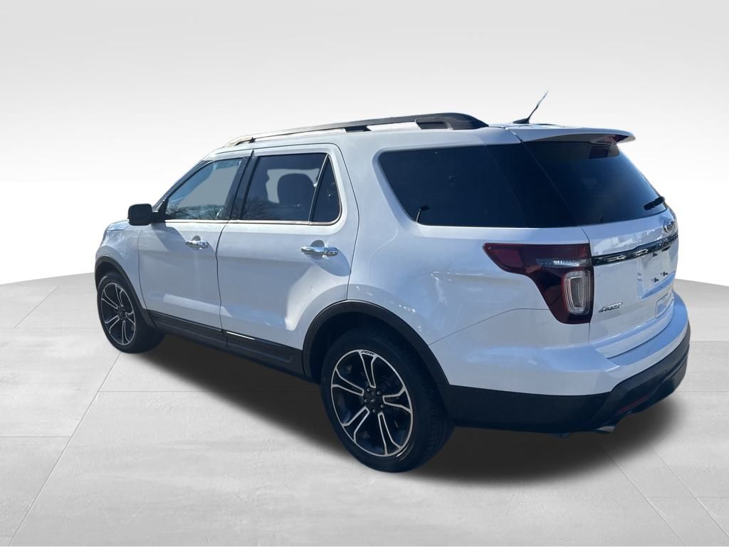 2014 Ford Explorer Sport photo 3