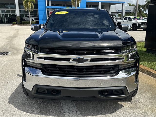 2022 Chevrolet Silverado 1500 LT photo 3