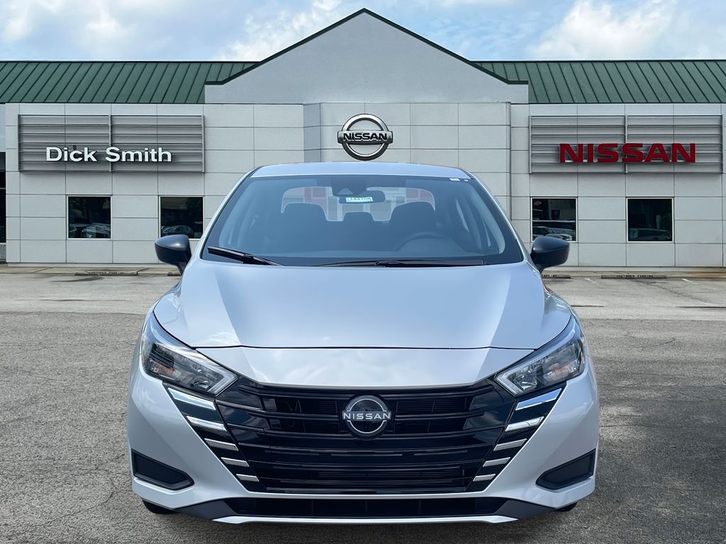 2025 Nissan Versa S photo 2