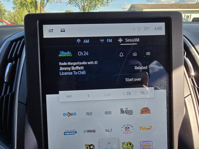 2023 Ford Edge SEL photo 17
