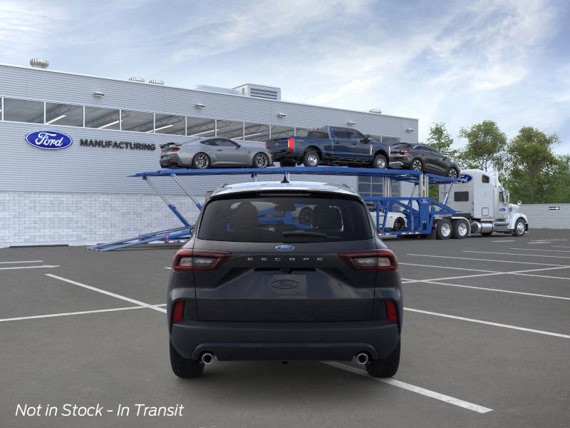 2025 Ford Escape ST-Line photo 4