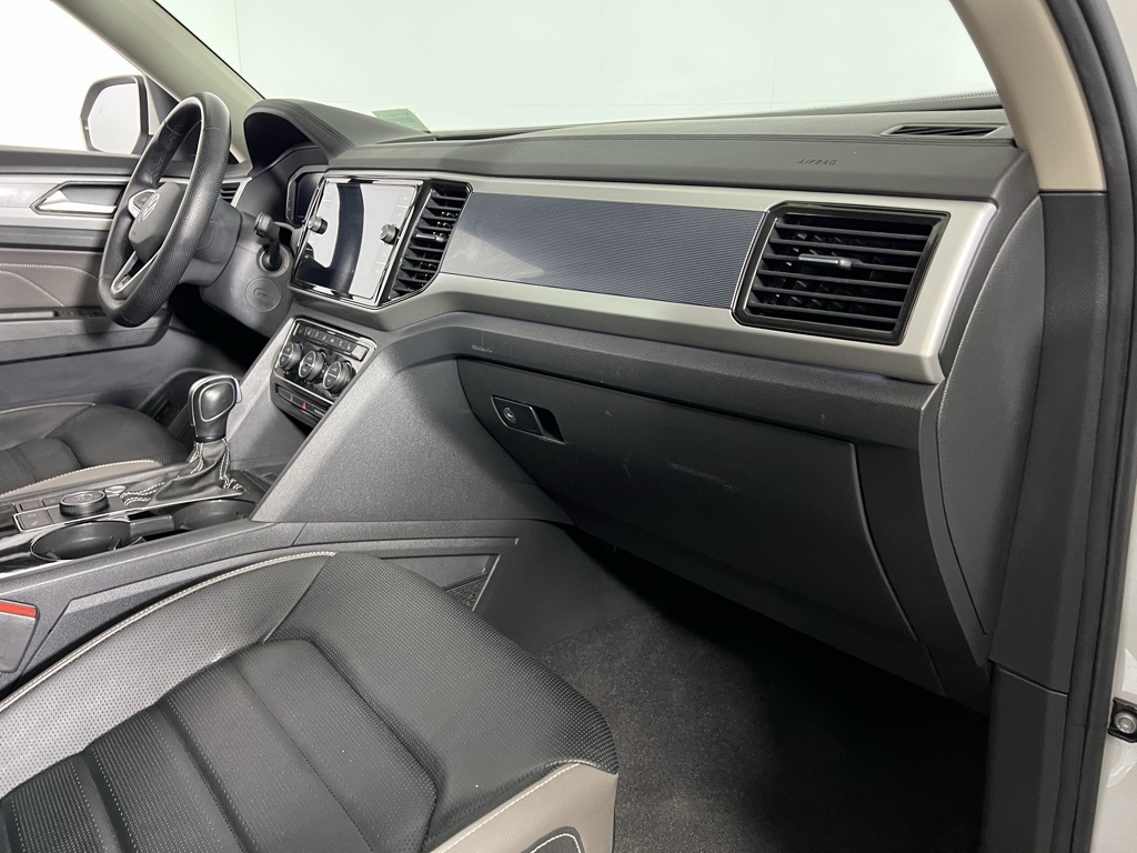2023 Volkswagen Atlas V6 SEL Premium R-Line photo 32