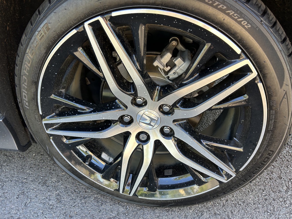 2022 Honda Accord Hybrid Touring photo 8