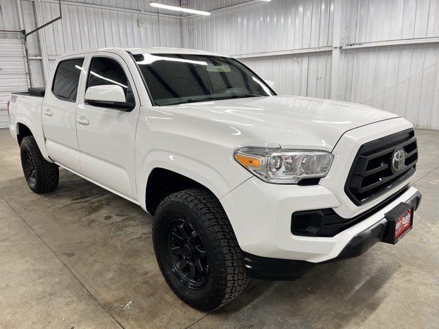2023 Toyota Tacoma SR's photo