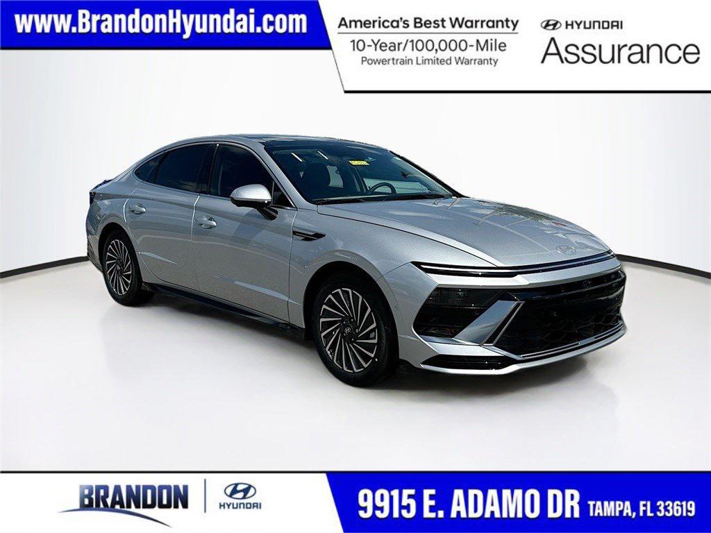 2025 Hyundai Sonata Hybrid Limited's photo