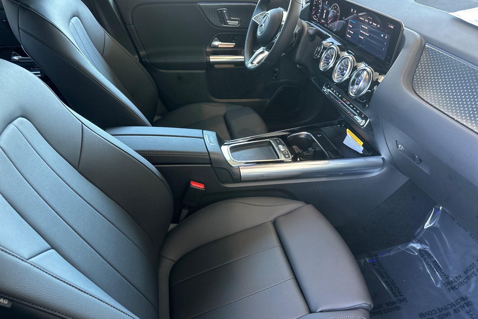 2025 Mercedes Benz GLA 250 photo 15
