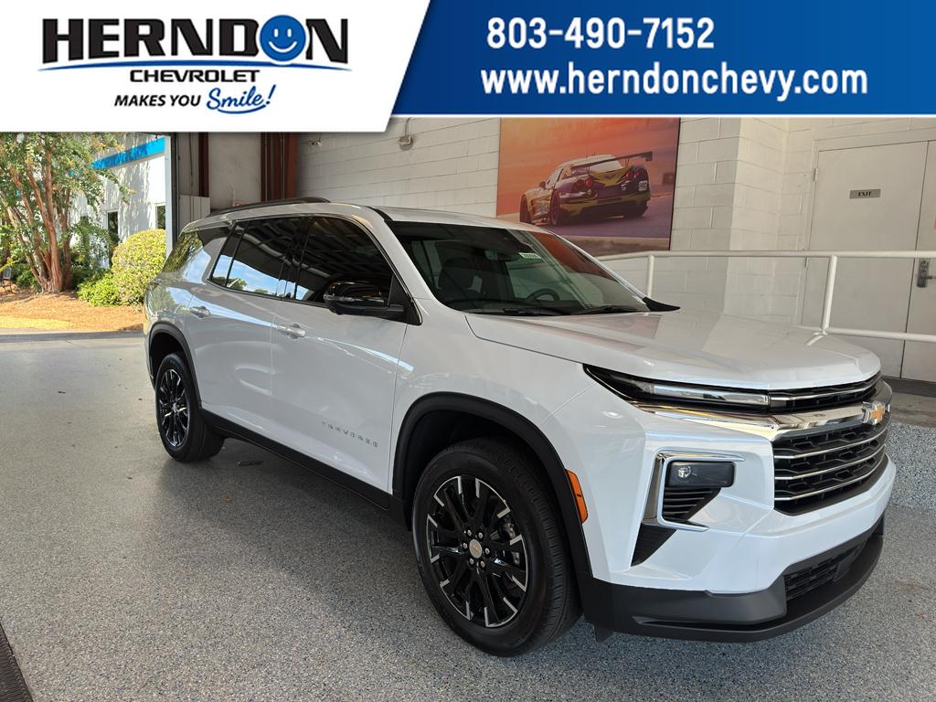 2026 Chevrolet Traverse LT's photo